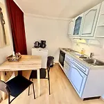 Strandmuschel, Ca 100m Z. Alten Strom Apartment Rostock