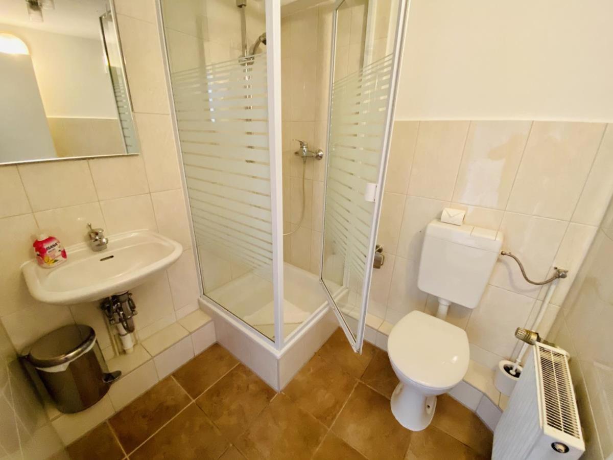 Strandmuschel, Ca 100m Z. Alten Strom Apartment Rostock